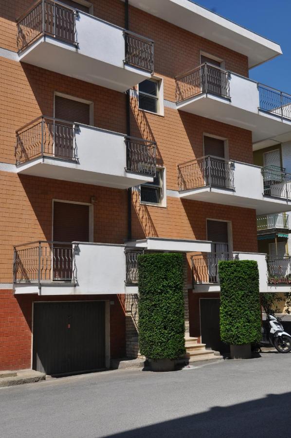 Viale Repubblica 307 6 Apartamento Pietra Ligure Exterior foto